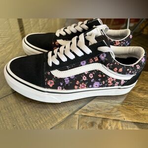 Floral Vans So CUTE for Spring! 🌸